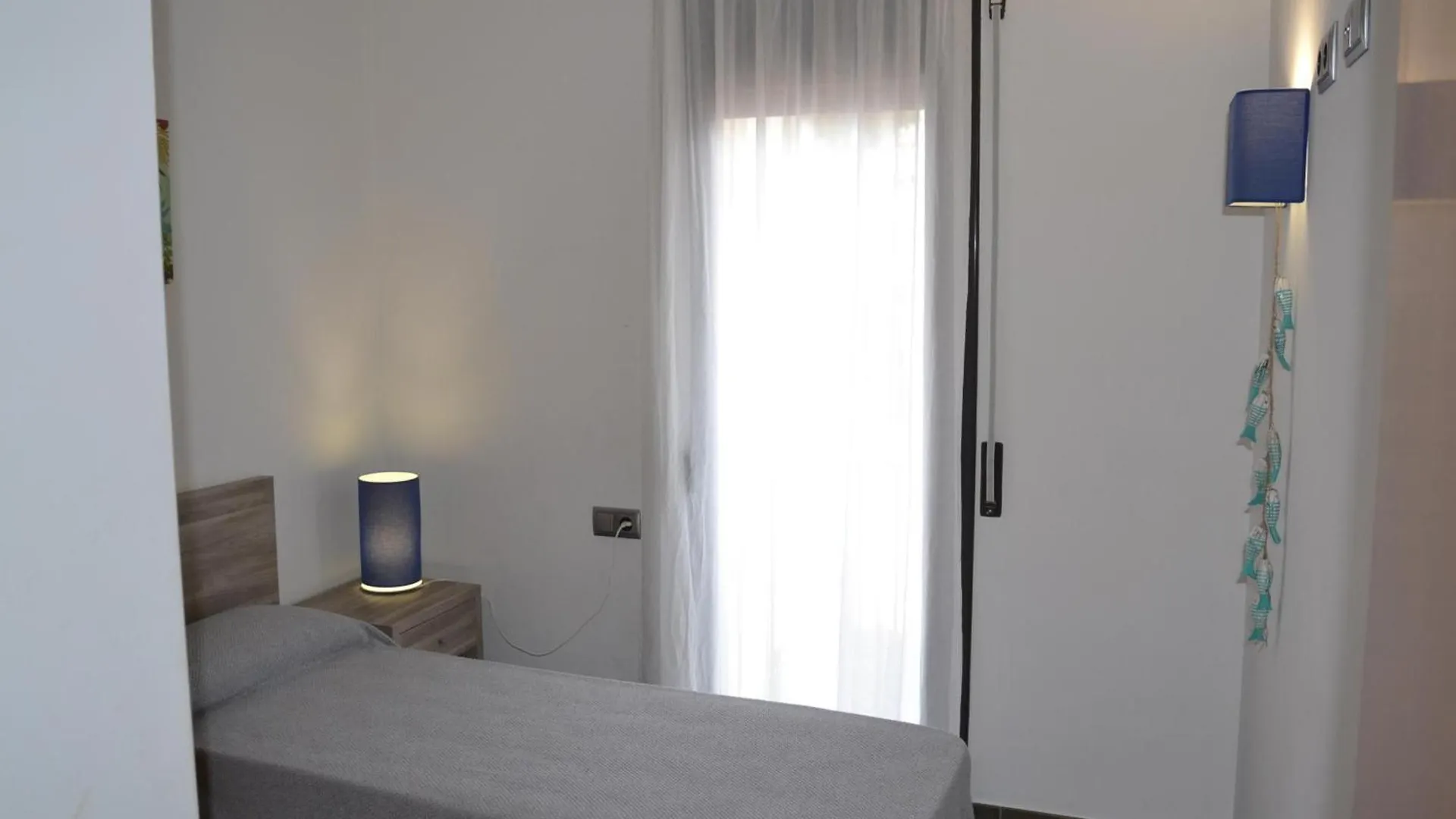 Apartamento Centrico Con Piscina, Parking Y A 200M De La Playa En L'Estartit - Es-323-41 0*,  Spain