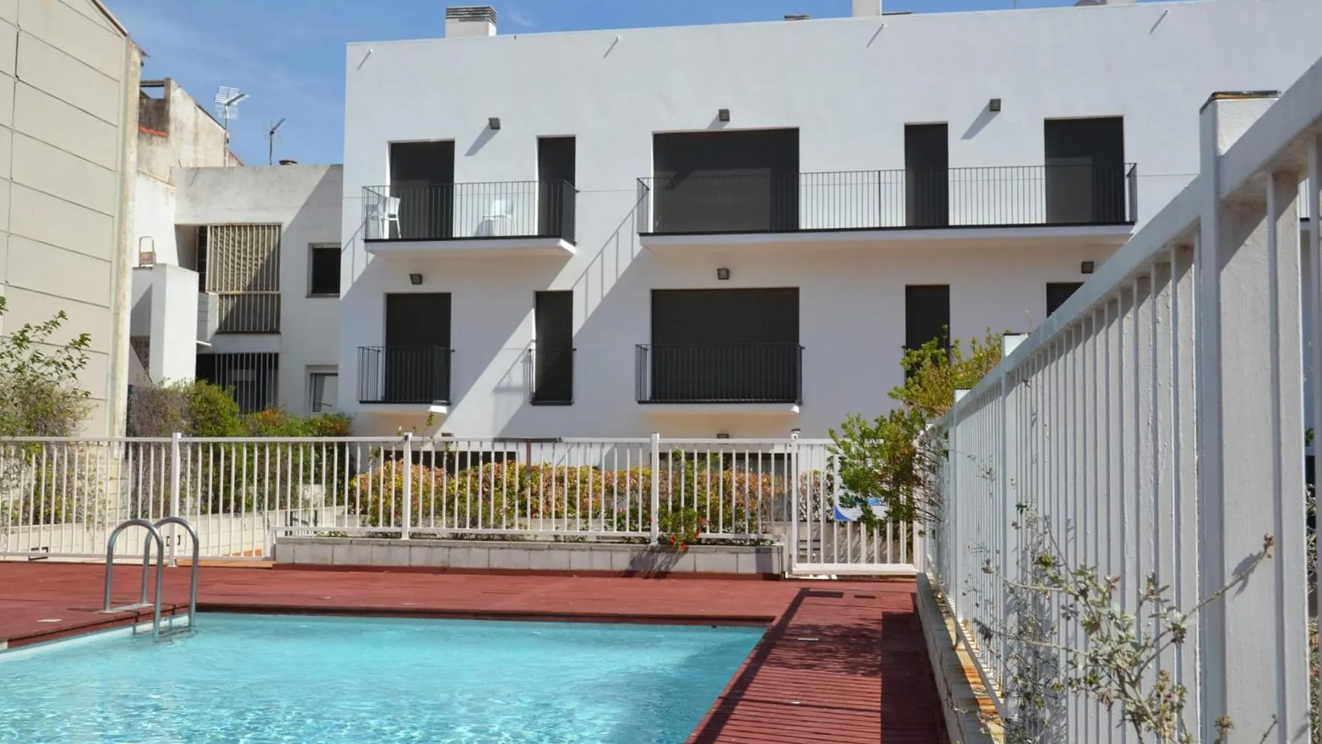 Apartamento Centrico Con Piscina, Parking Y A 200M De La Playa En L'Estartit - Es-323-41