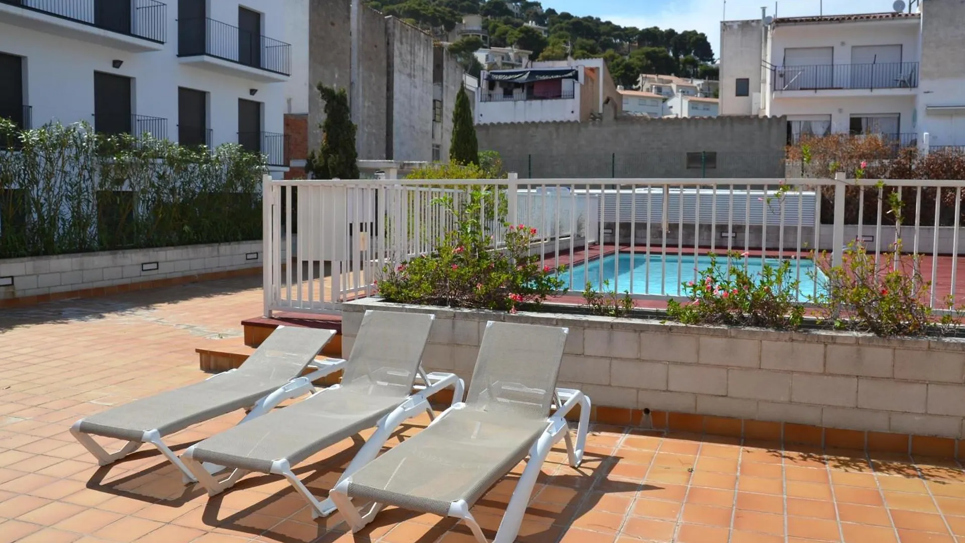 Apartment Apartamento Centrico Con Piscina, Parking Y A 200M De La Playa En L'Estartit - Es-323-41